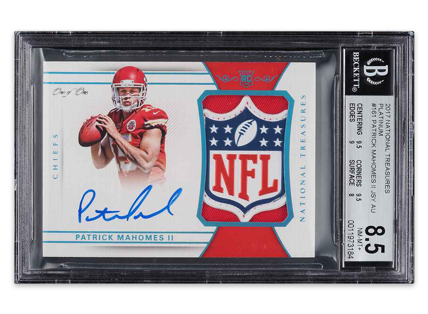 https://gradexmedia.com/wp-content/uploads/2025/09/2017-NT-Shield-Mahomes-85-png-e1758778696750.png